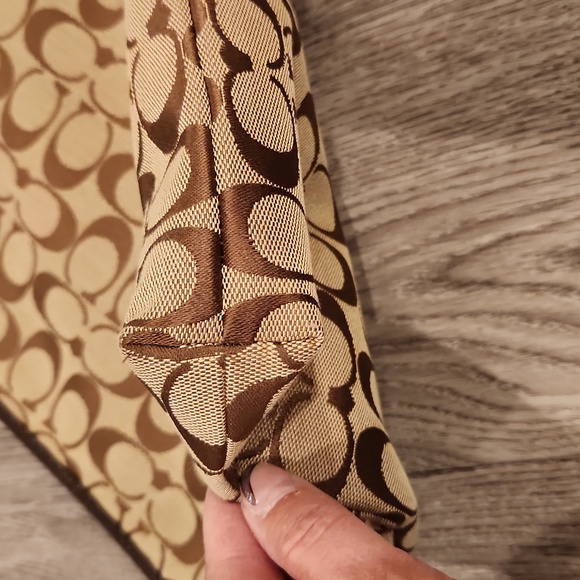 Authentic Coach Crossbody Handbag - Picture 4 of 12